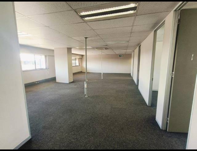 BUSINESS PROPERTY TO RENT IN RANDJESPARK